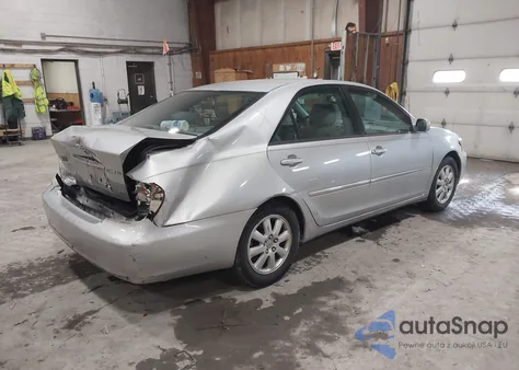 2003 Toyota Camry Xle V6 z USA, uszkodzony, nr VIN 4T1BF30K73U552310